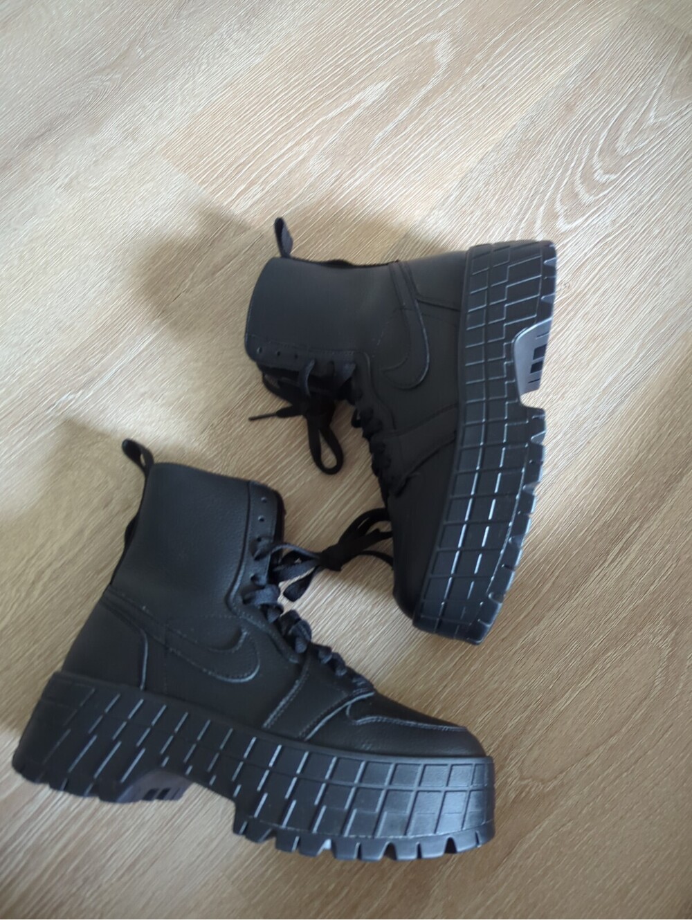 Air Jordan 1 Nike Size 8.5 Women’s 8.5 High Brooklyn Triple Black Platform
